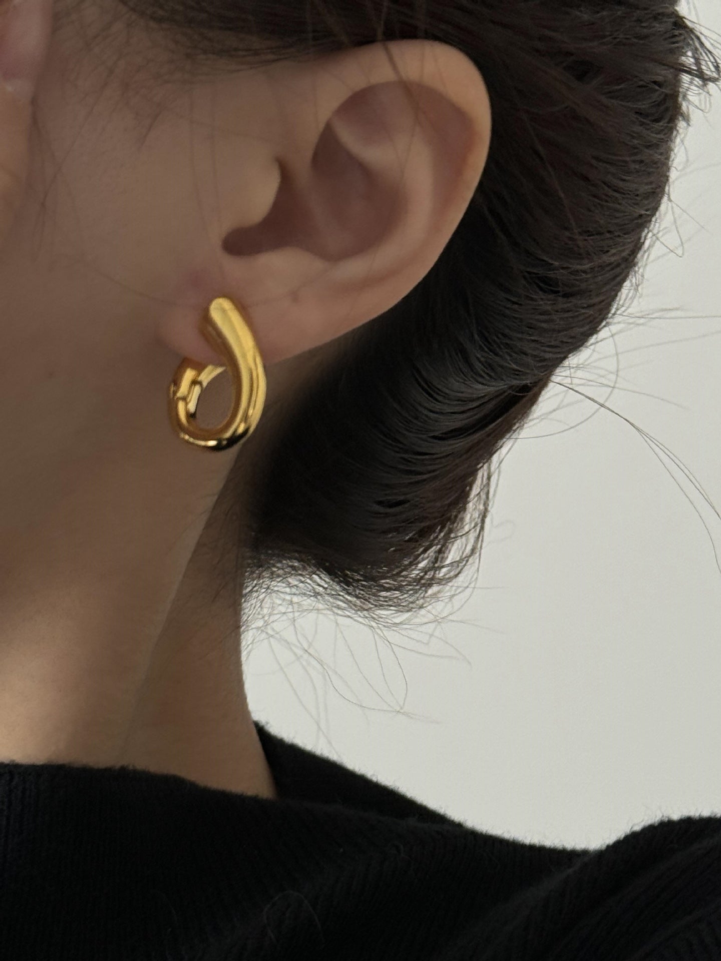 Heart-shaped Buckle Niche Design Earrings