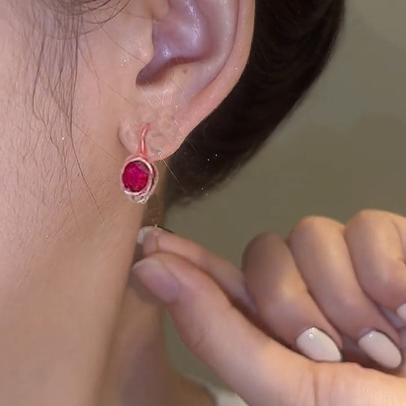 Cross-border Hot Selling New Russian Fashion Rose Redstone Hollow Stud Earrings Pendant Suit